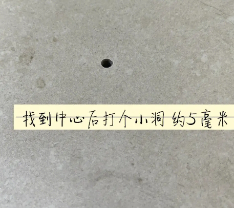 清流瓷砖空鼓维修公司专业解答在瓷砖铺贴过程中，如果砂料搅拌不均匀，将会带来以下问题